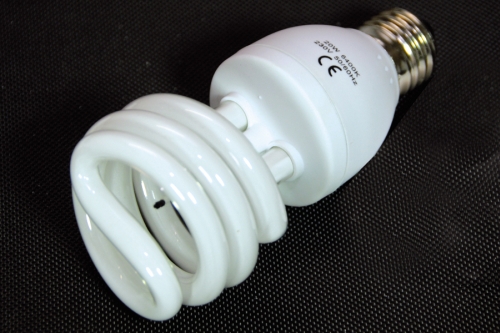 20W Energiesparlampe mit Luftreiniger 6400K